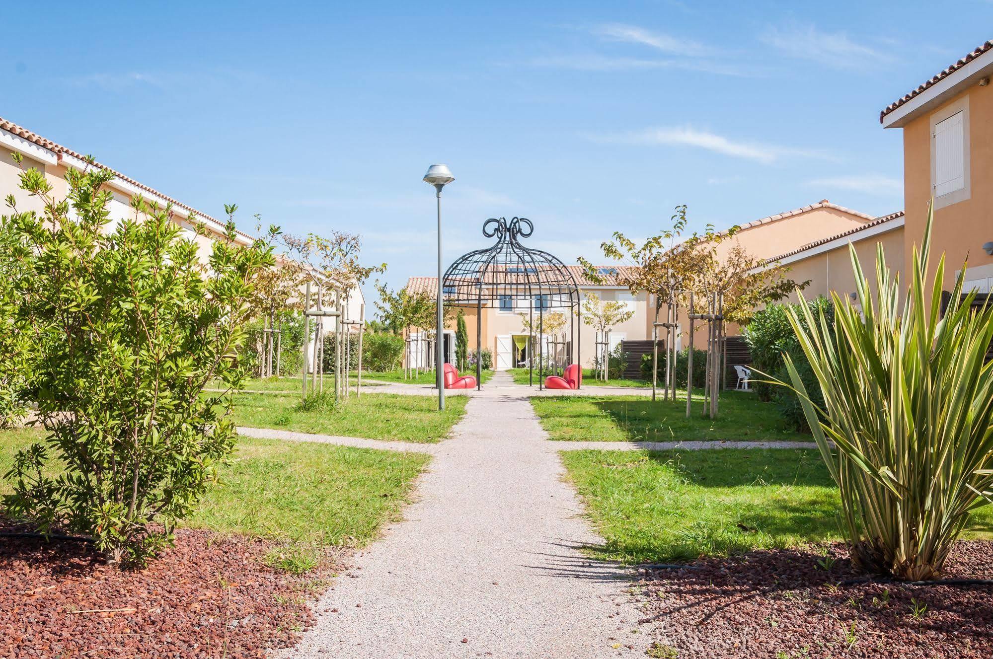 Vacanceole - Les Demeures Torrellanes - Saint-Cyprien Bagian luar foto